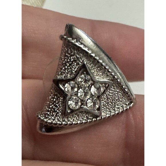 Lot of 2 Pairs of Silver Tone Earrings – Star Studs + Filigree Dangles - Picture 4 of 7